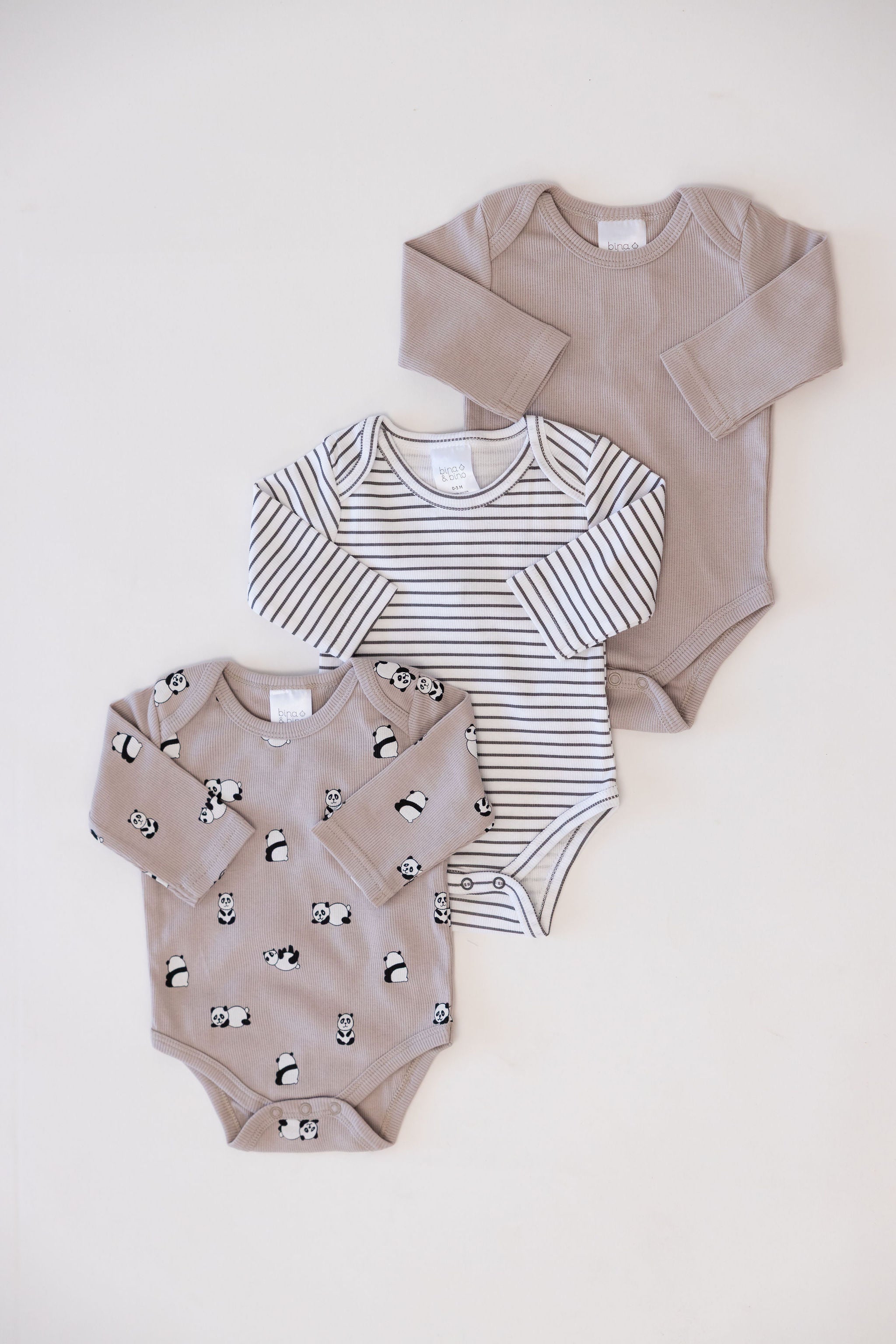 מארז 3 בגדי גוף מבד ריב // TAUPE + CHARCOAL STRIPE + PANDA PARTY