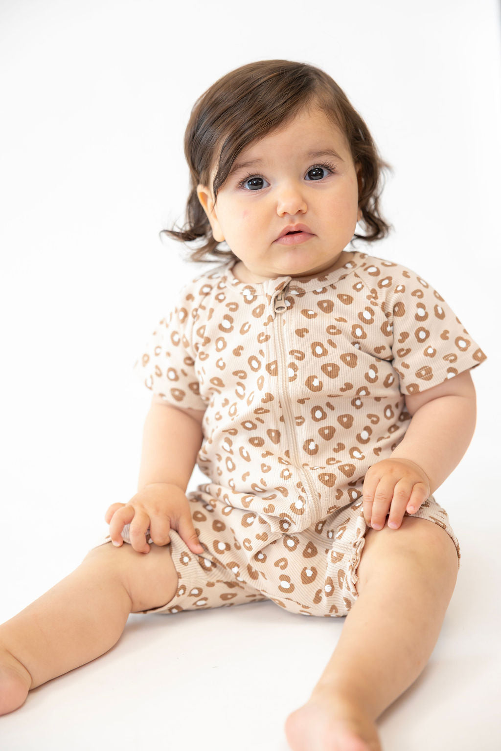 אוברול קצר עם רוכסן מבד ריב // LEOPARD LOVER BROWN