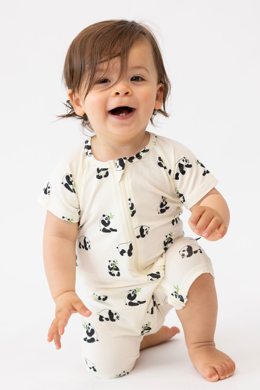 אוברול קצר עם רוכסן מבד במבוק