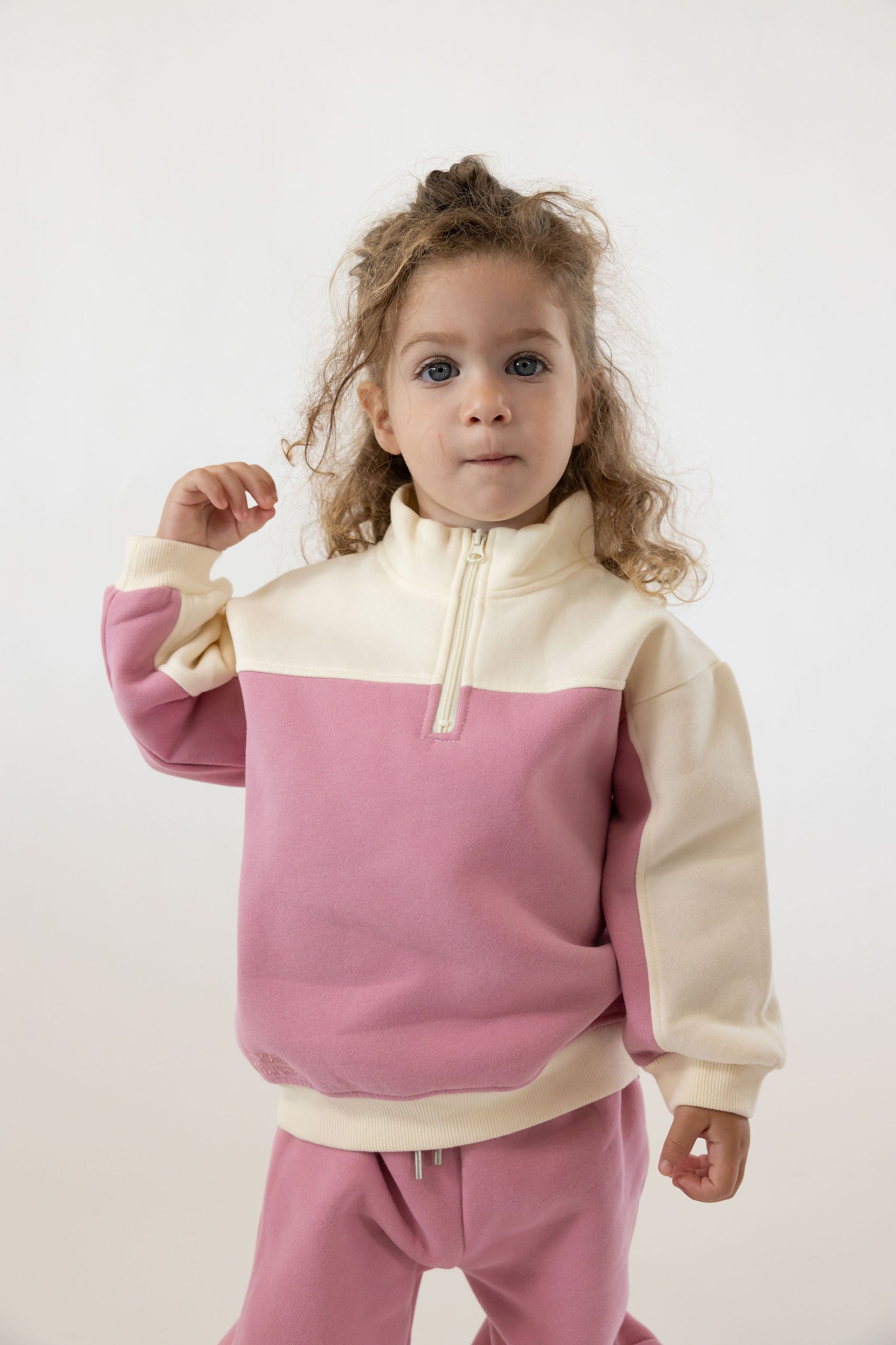 חליפת טרנינג // CREAM + PINK