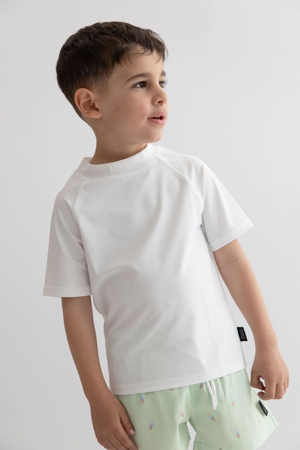 חולצת גלישה קצרה // WHITE